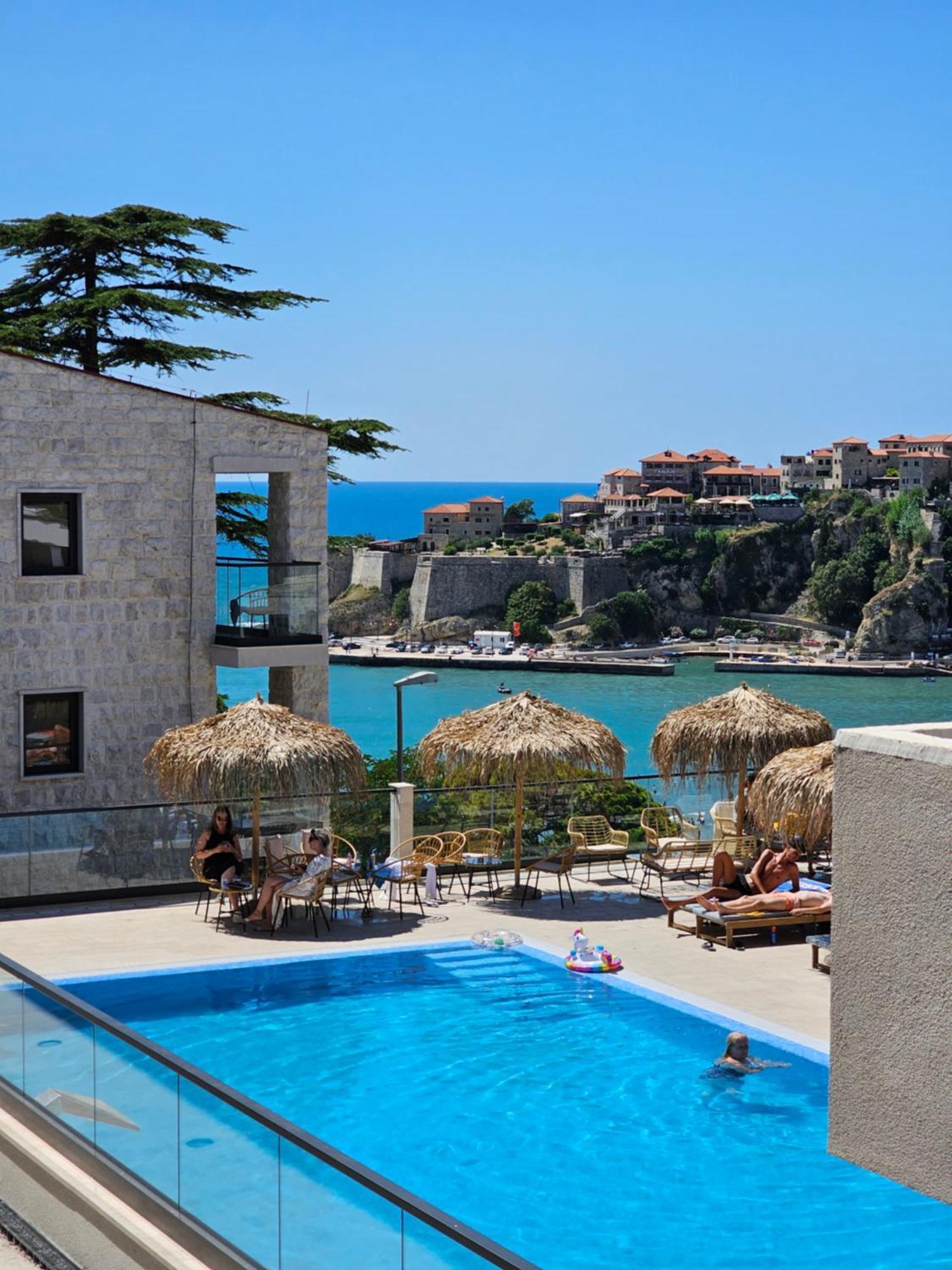 The New Hotel Mediteran - Villa Edition Улцинь Экстерьер фото