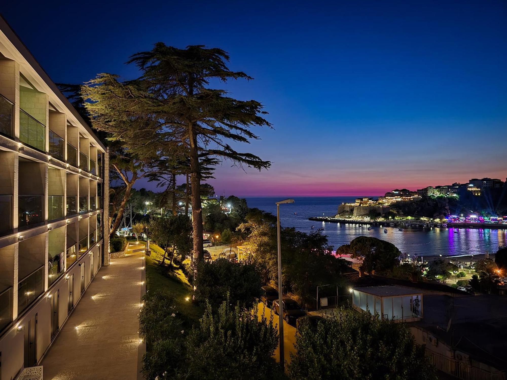 The New Hotel Mediteran - Villa Edition Улцинь Экстерьер фото